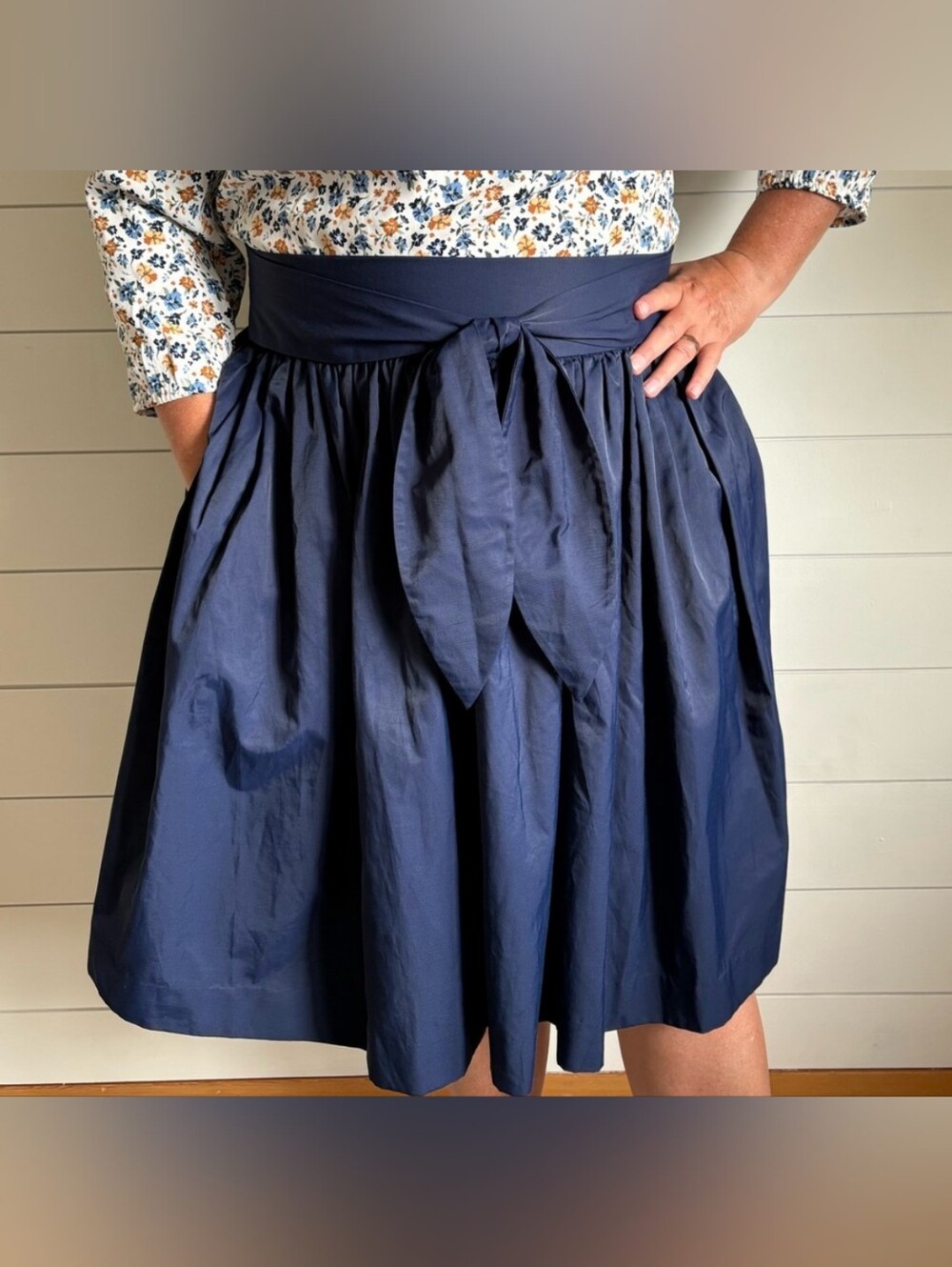 Eva Mendez Elegant Royal Blue Gathered Skirt With Sash. Size 16